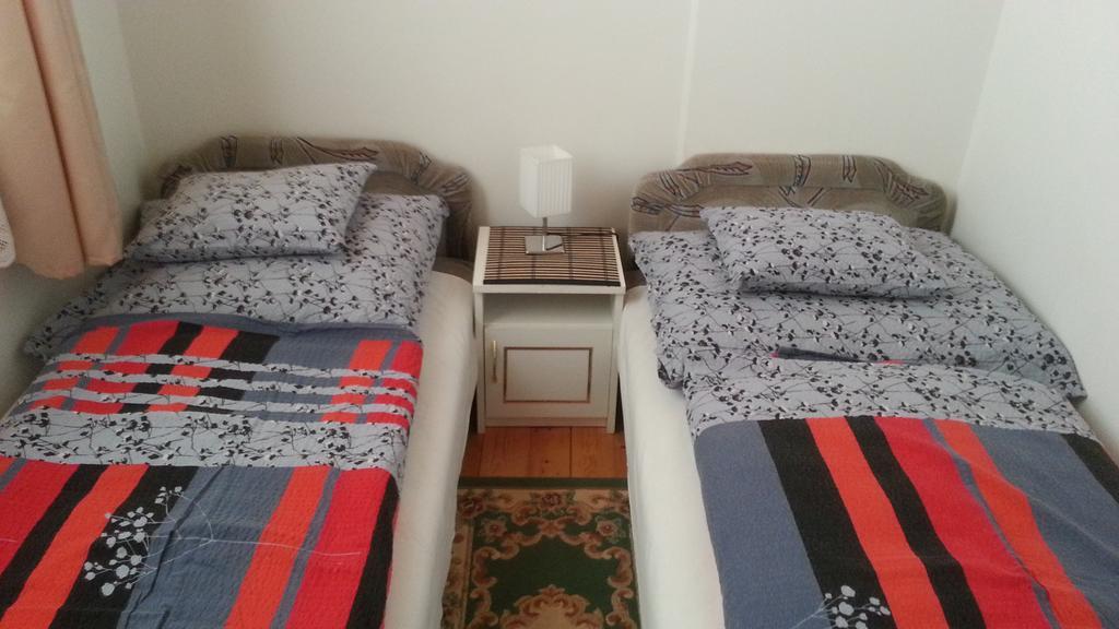 Csokonai Guesthouse Замарди Номер фото